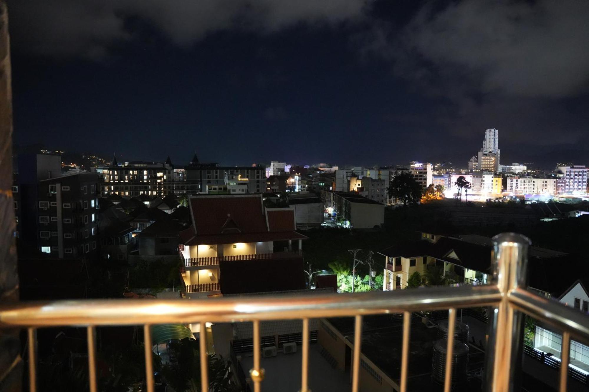 Hostel Hangover #1 Patong